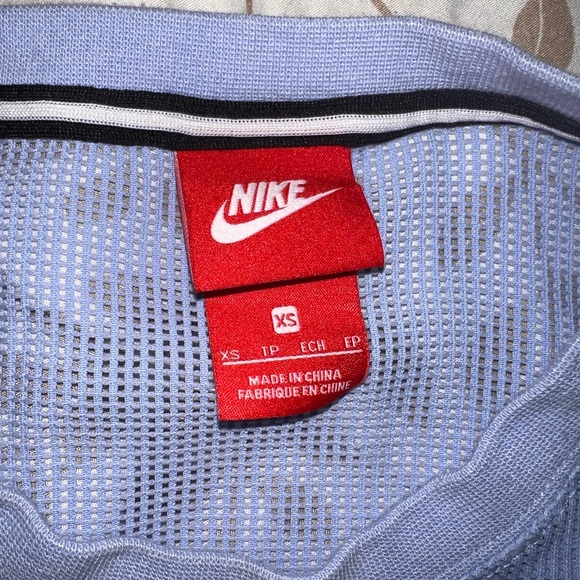 Nike Mesh Top - Picture 3 of 3